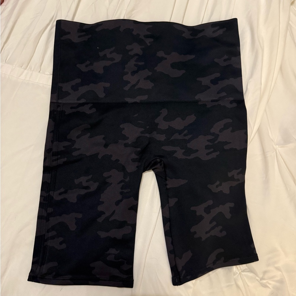 Spanx Camouflage Print Biker Shorts